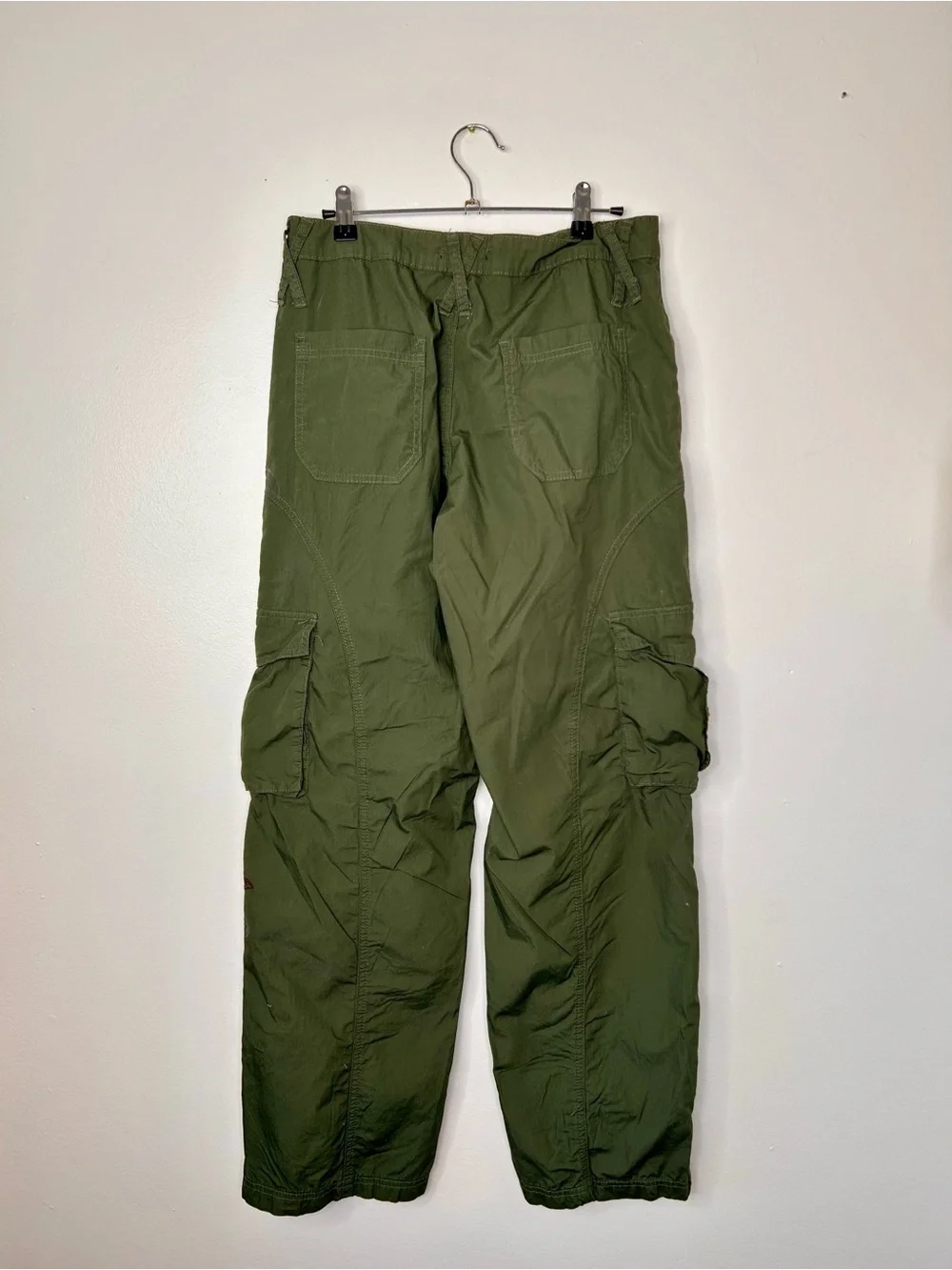 Hot Topic Graffiti Skull Girls Cargo Pants